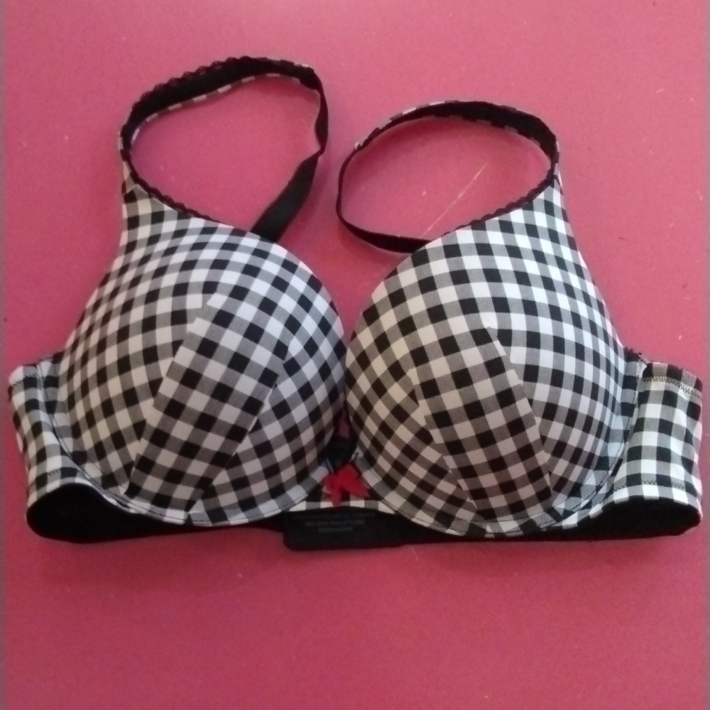 Torrid Push up bra 36D.
